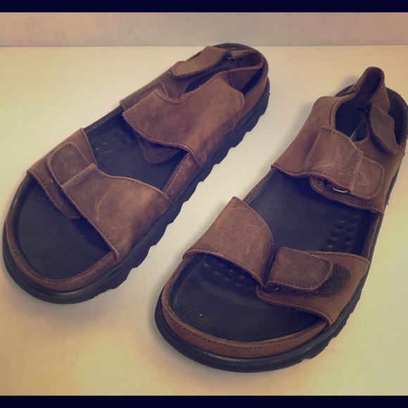 lands end mens sandals